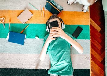 Are ‘manfluencers’ raising our sons?