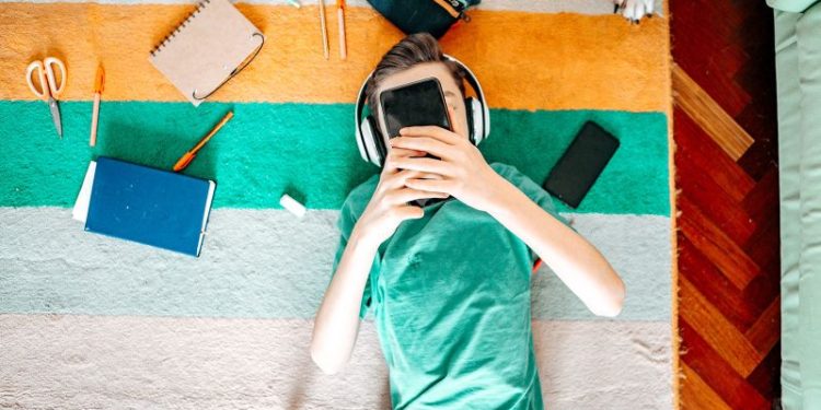 Are ‘manfluencers’ raising our sons?