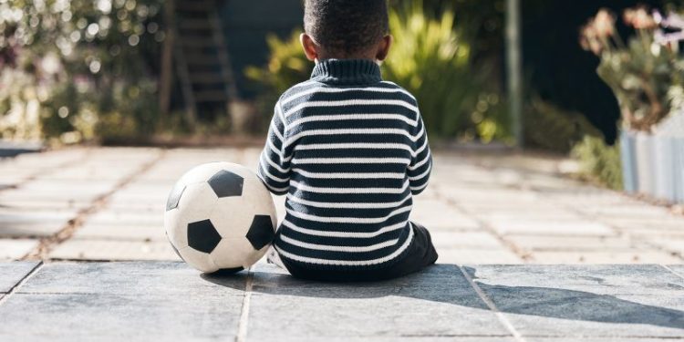 Parents ‘should be seen and not heard’ when it comes to kids and their friendships